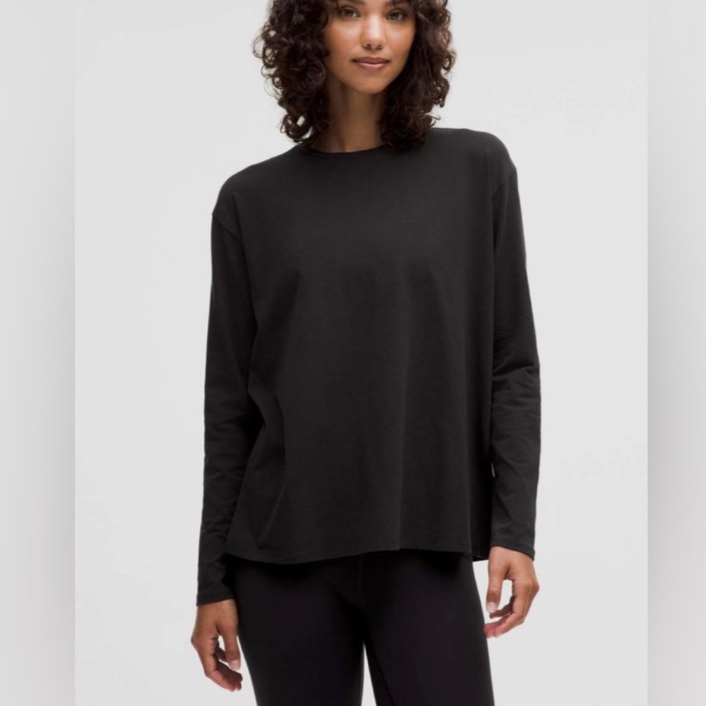 Lululemon Twist Back Relaxed Fit Long Sleeve Small